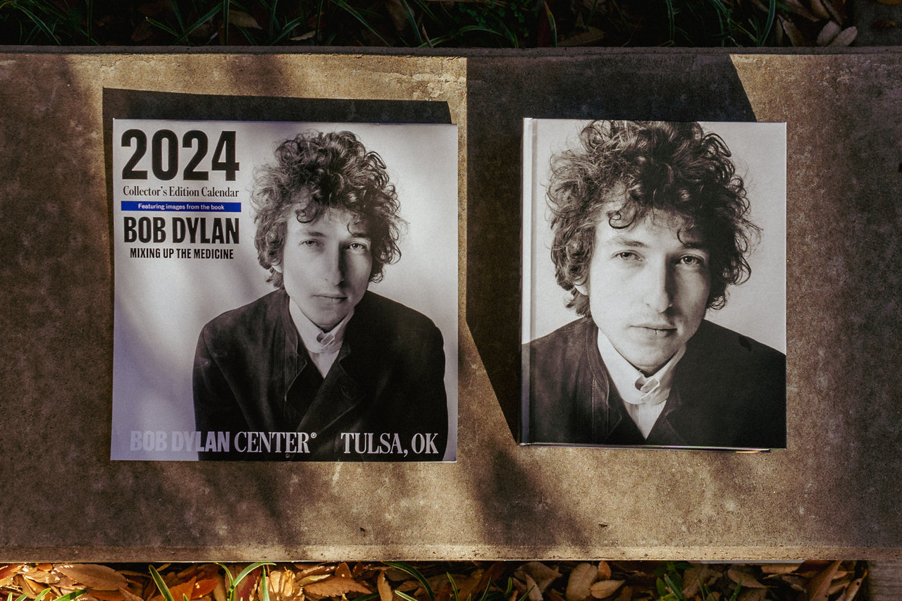 Bob Dylan: Mixing Up The Medicine 2-Item Gift Set